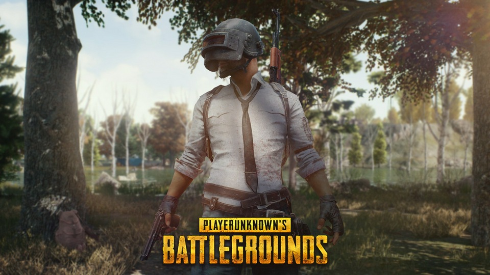 Парень в мобильном шлеме Pubg