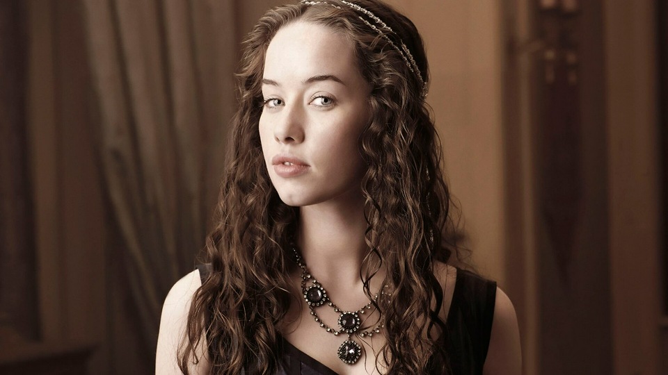 Анна Попплвелл