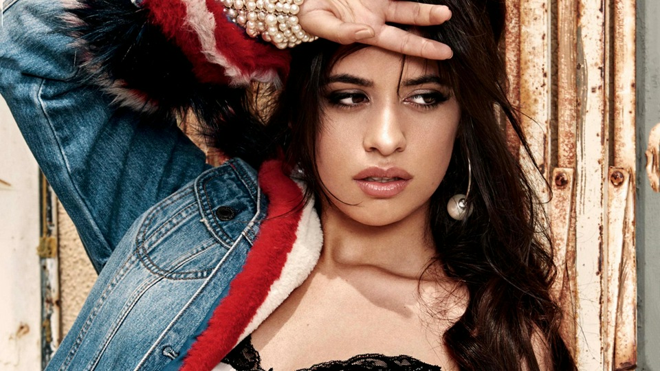 Кампания Camila Cabello Guess 2017