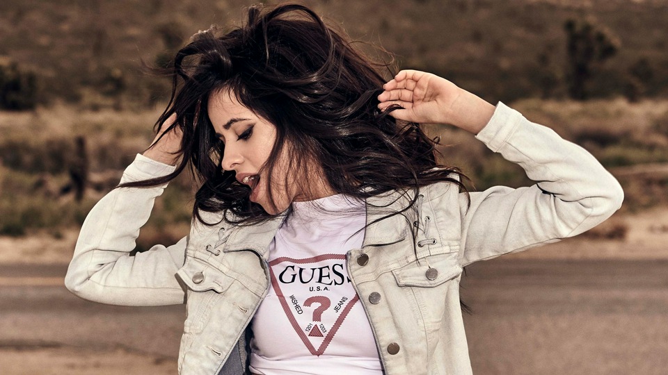 Фотосессия Камилы Кабельо для журнала Guess в формате 4k