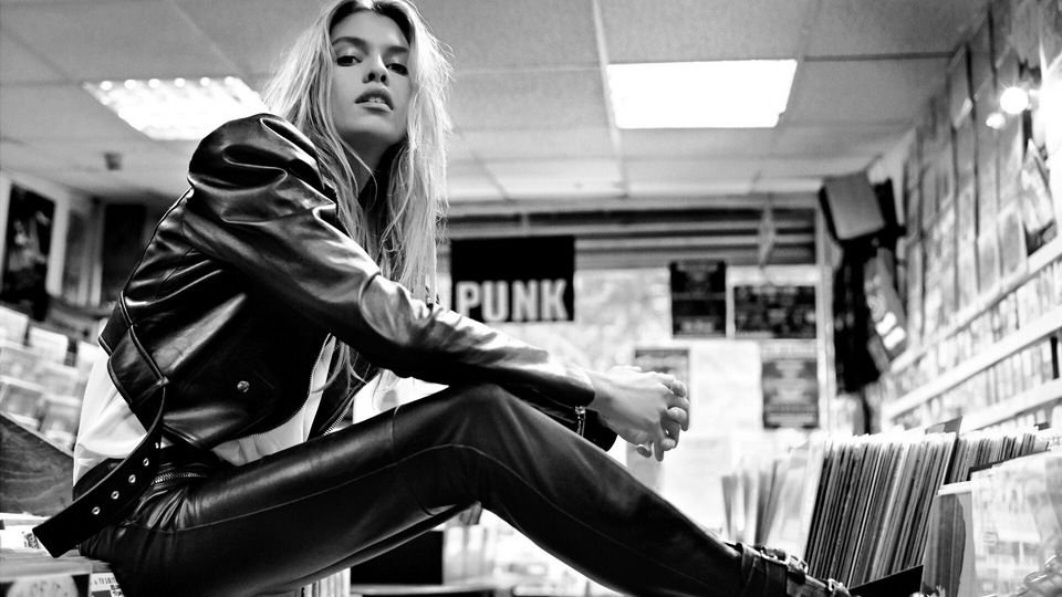 Стелла Максвелл Монохромная