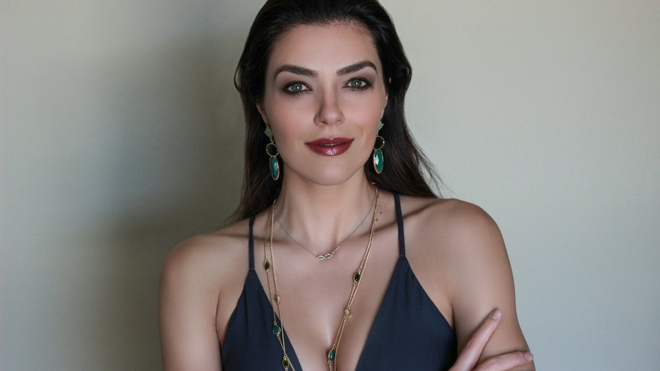 Адрианна Карри