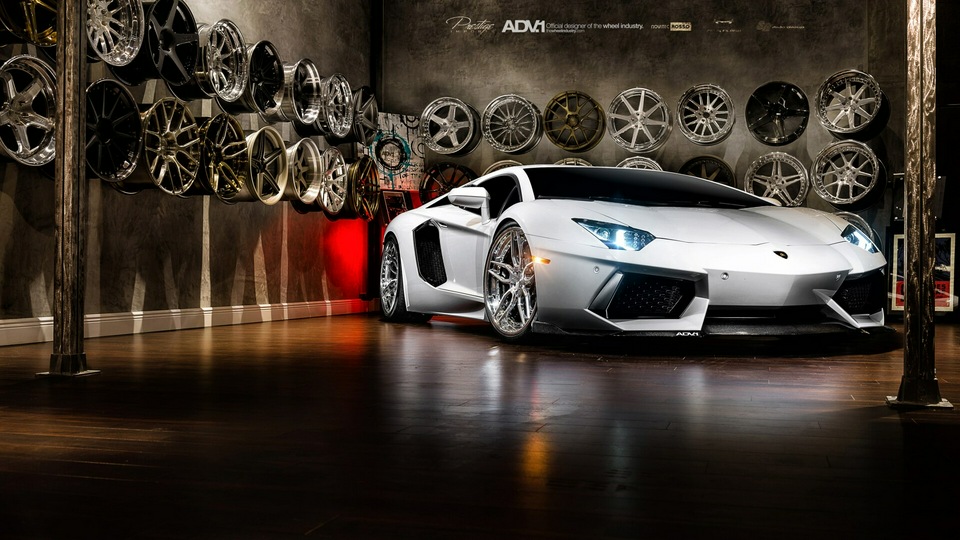 Lamborghini Aventador на колесах Adv1