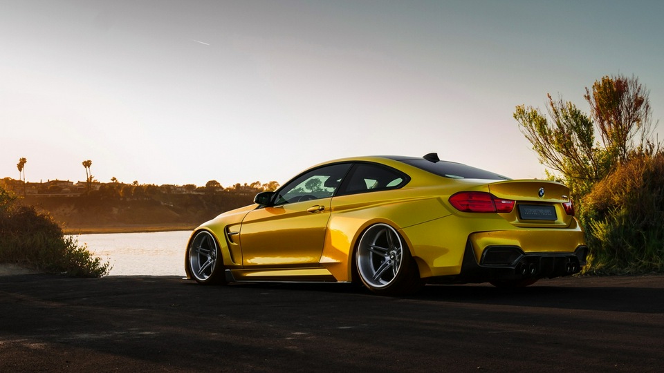 Bmw M4 Vorsteiner Золотой