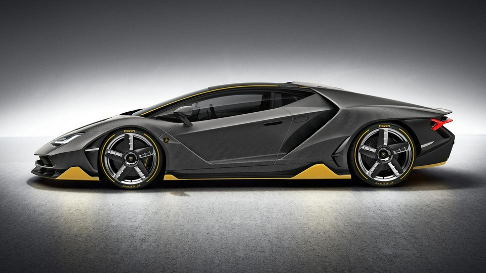 Lamborghini Centenario Вид сбоку