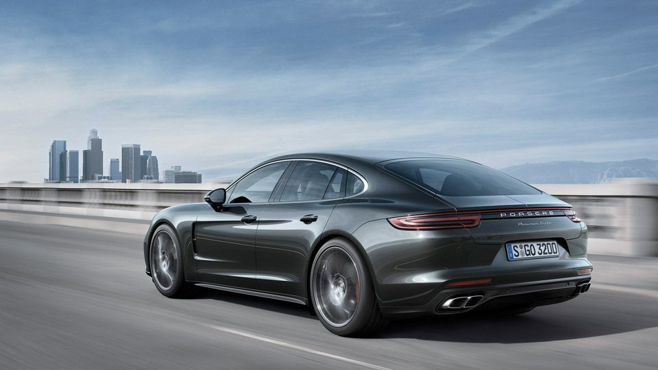 Porsche Panamera Turbo HD