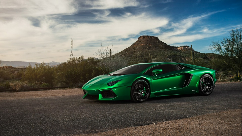 Lamborghini Aventador зеленый 4k