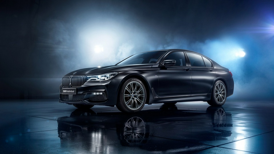 BMW 750i Black Ice Edition 2017