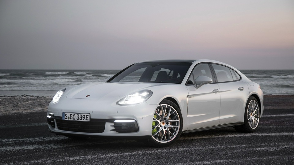 Porsche Panamera 4 E Hybrid Executive