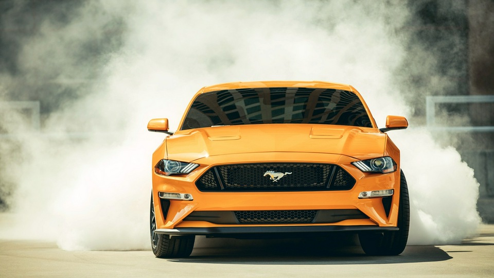 2018 Ford Mustang GT Fastback Передний