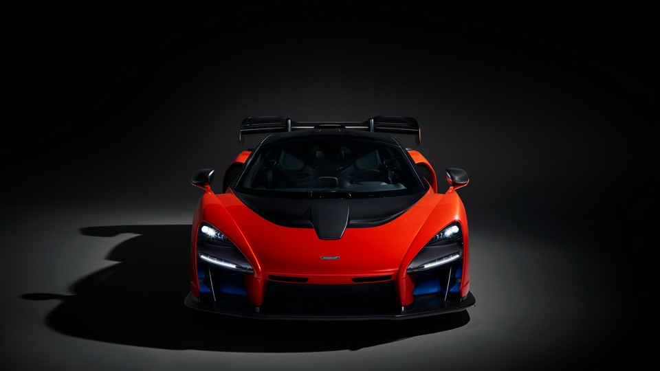 2018 McLaren Senna Вид спереди