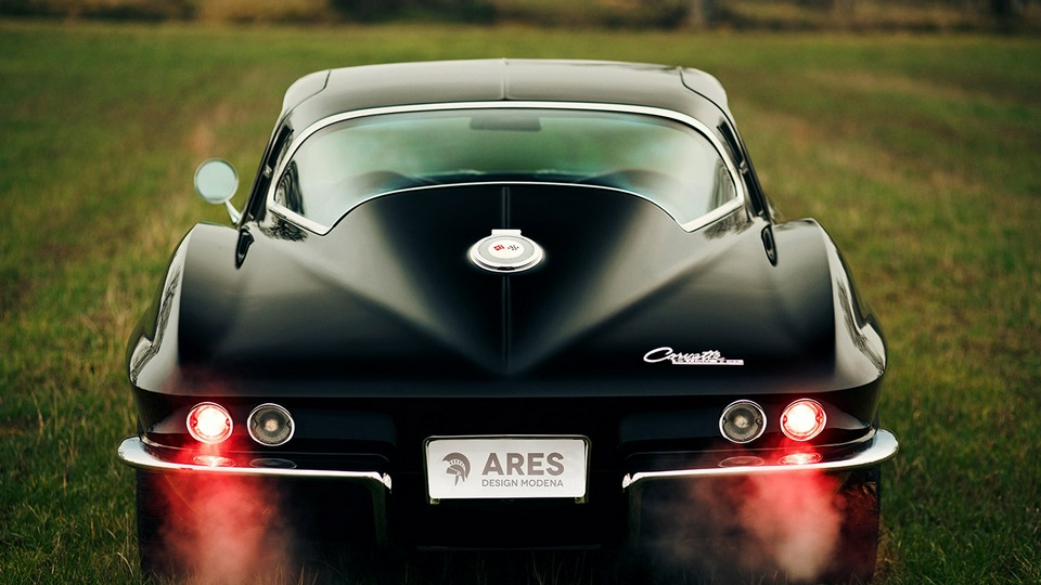 Дизайн Ares Chevrolet Corvette Sting Ray сзади