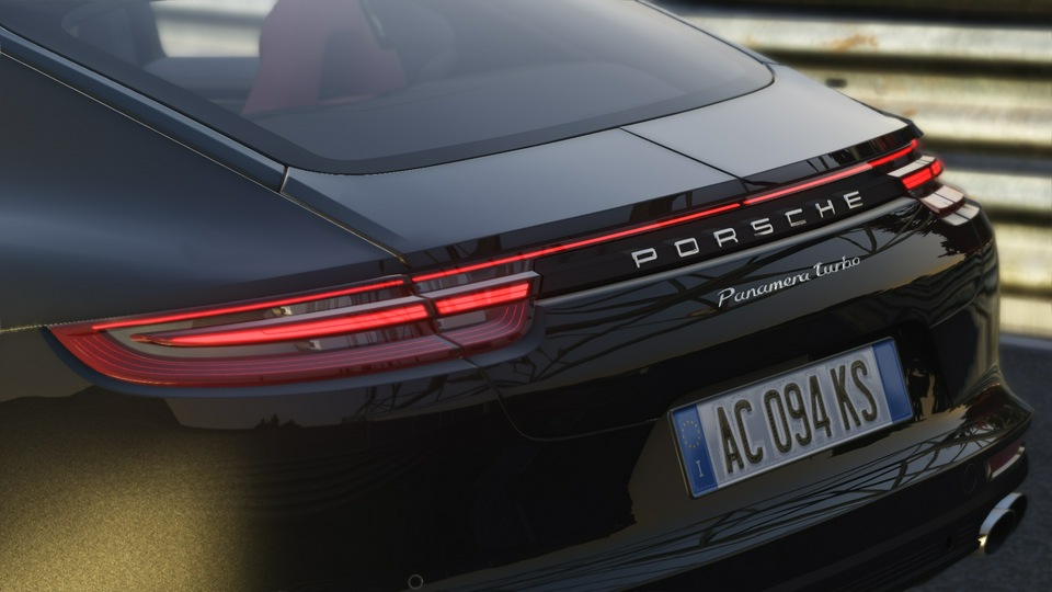 Porsche Panamera сзади