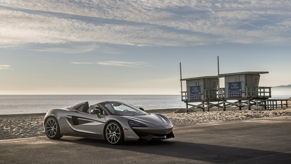 Спортивный автомобиль McLaren 570S 4k