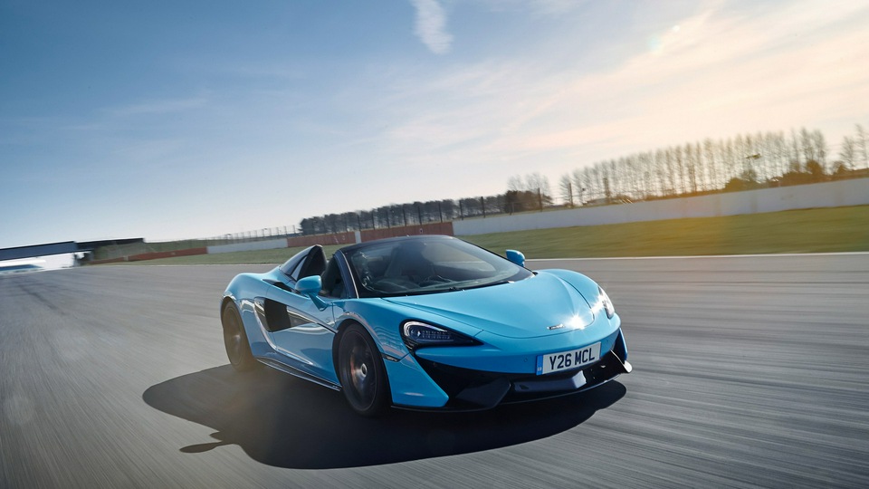 McLaren 570S Spider Track Pack 2018 спереди