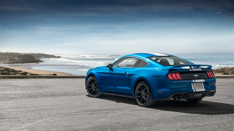 Ford Mustang EcoBoost Performance Pack 1 2018 сзади