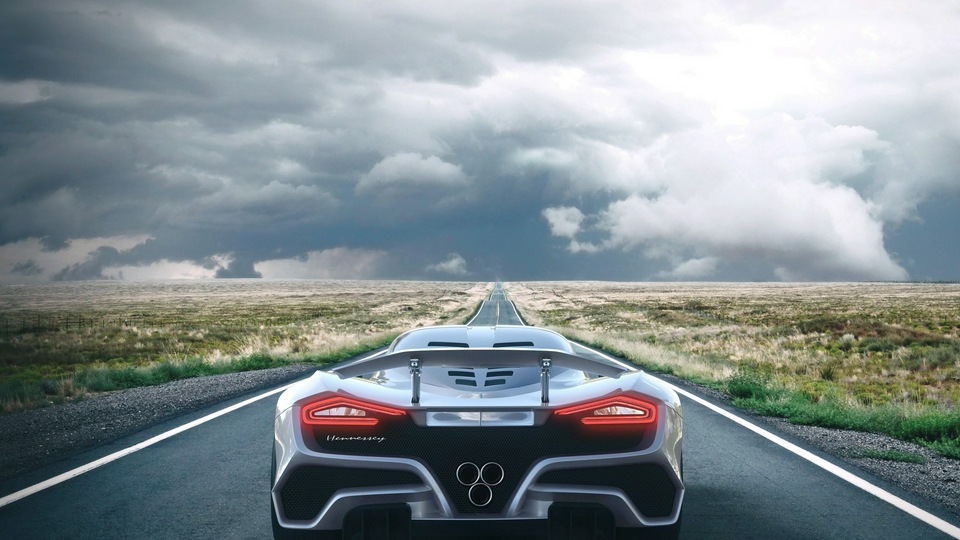 Производительность Hennessey Venom F5