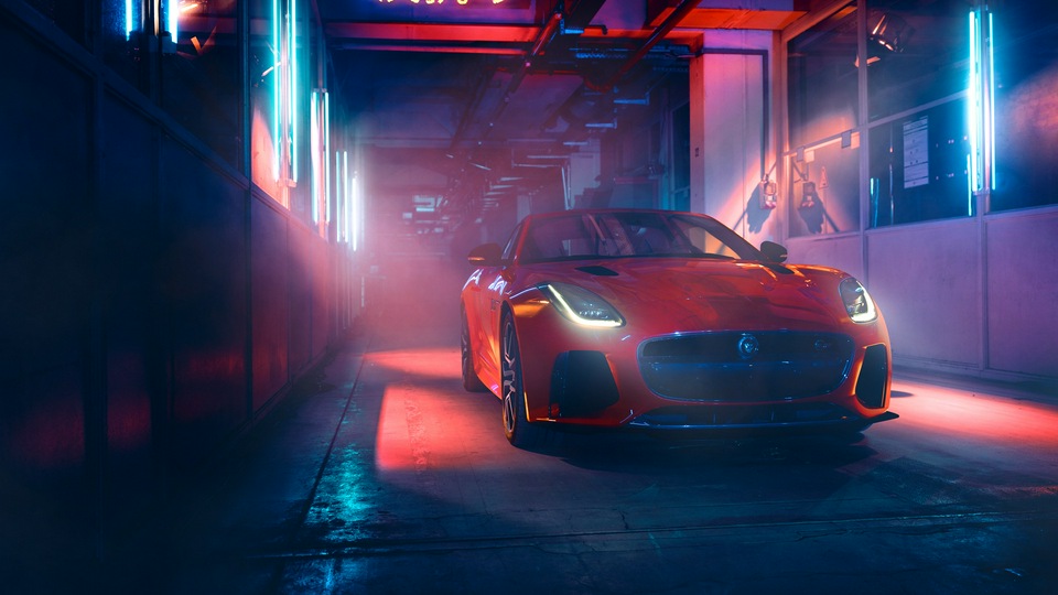 Jaguar F Type 2018 Спереди