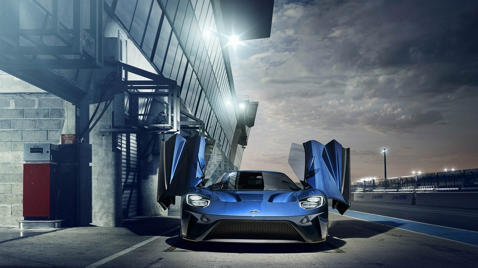 Двери Ford GT открываются