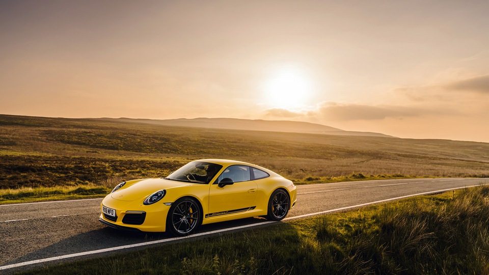 2018 Porsche 911 Carrera T Coupe