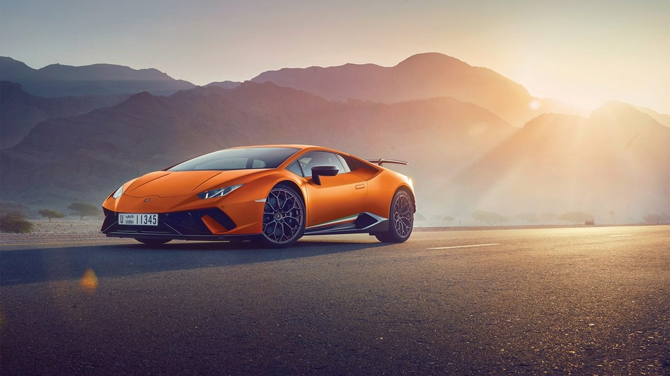 Оранжевый Lamborghini Huracan