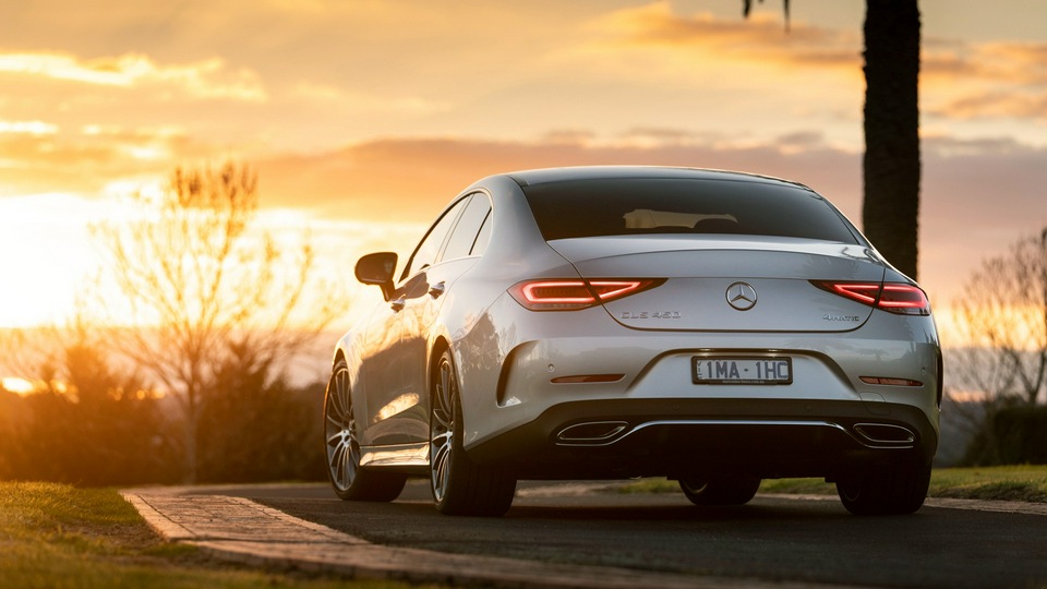 Mercedes Benz CLS 450 4MATIC AMG Line 2018 сзади