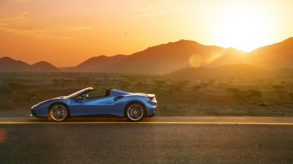 Ferrari 488 Spyder 2018 Вид сбоку