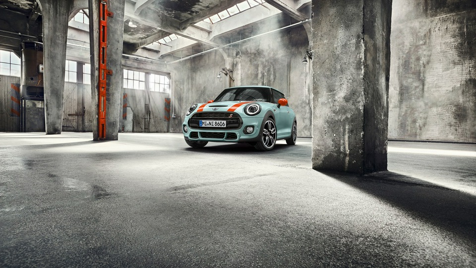 MINI Cooper S Delaney Edition 2018 Вид сбоку