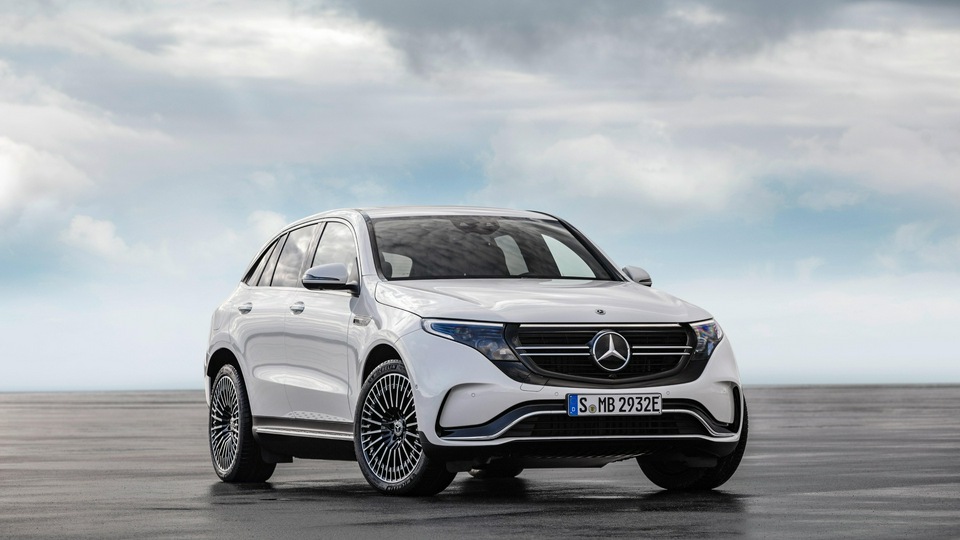 Mercedes Benz EQC 2020 8k