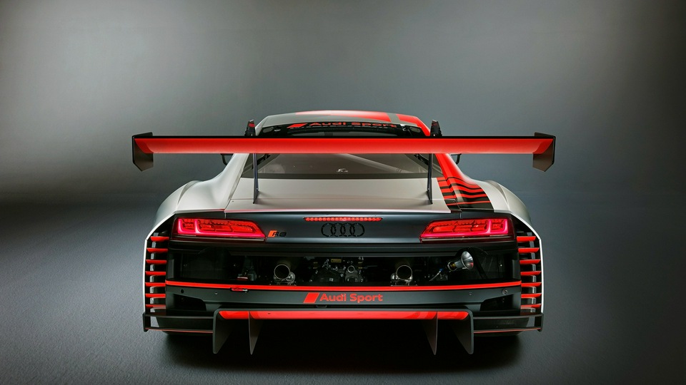 Audi R8 LMS 2019 сзади