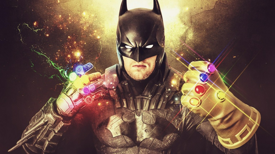 Бэтмен с перчаткой Таноса 5k