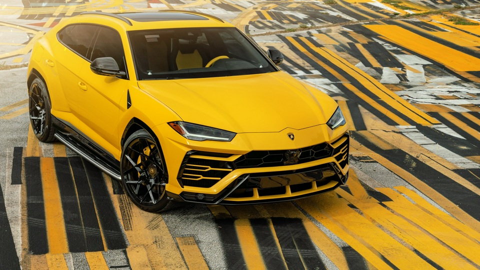 AG MC Желтый Lamborghini Urus