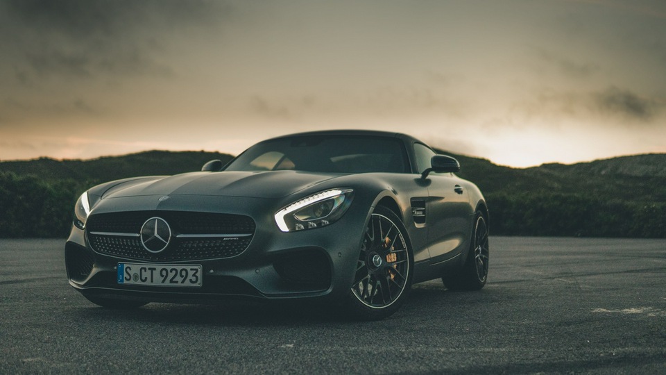 Черный Mercedes Benz Amg GT 5k