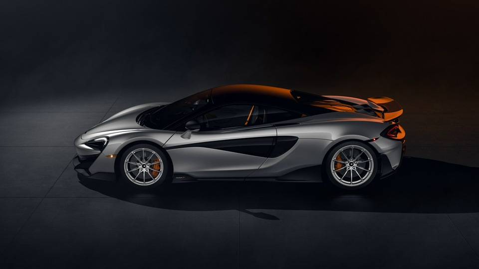 McLaren 600LT CGI Вид сбоку