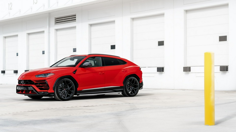 Красный Lamborghini Urus 2019 8k