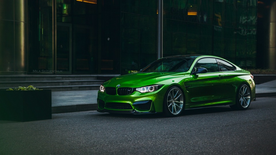 Bmw M4 Зеленый 5k