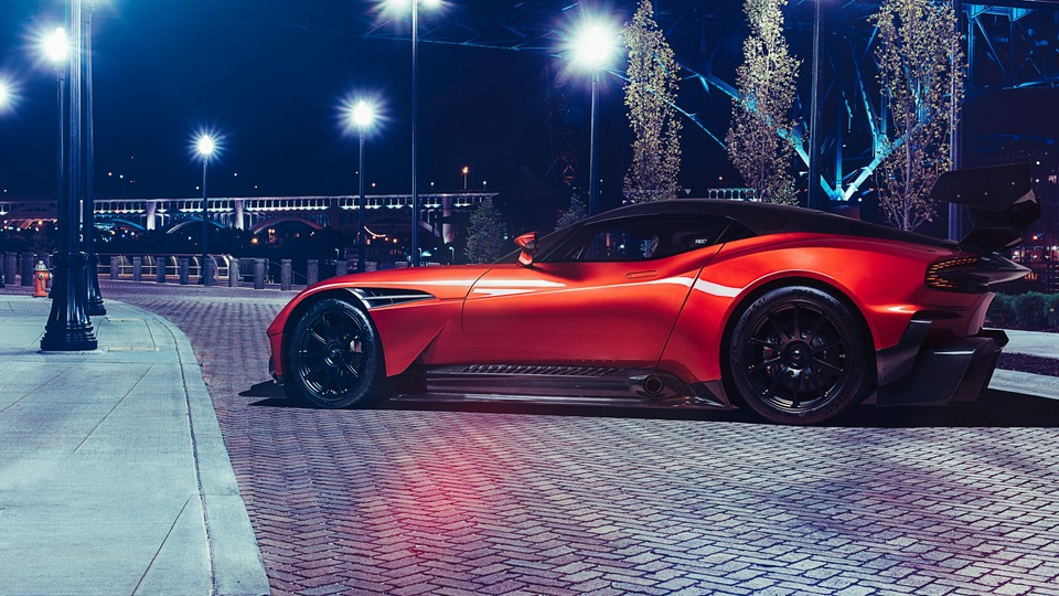 Aston Martin Vulcan X