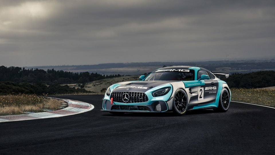 Mercedes AMG GT4