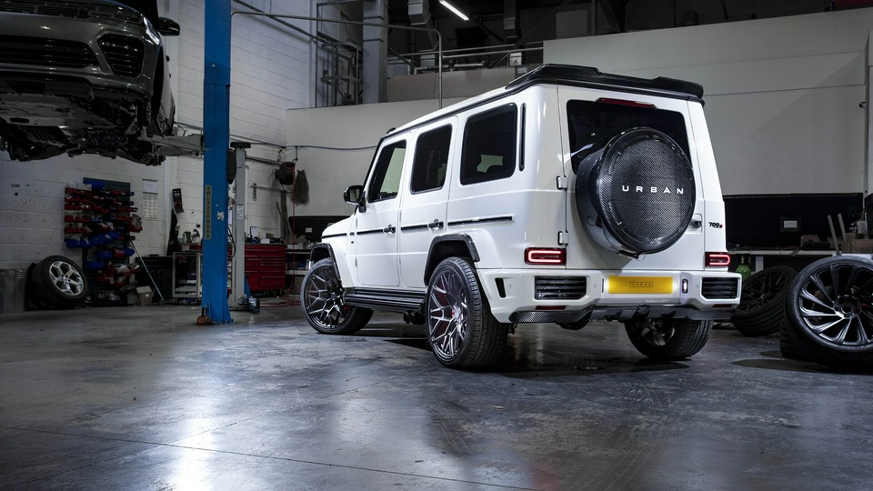 Городской автомобиль Mercedes AMG G 63 2019