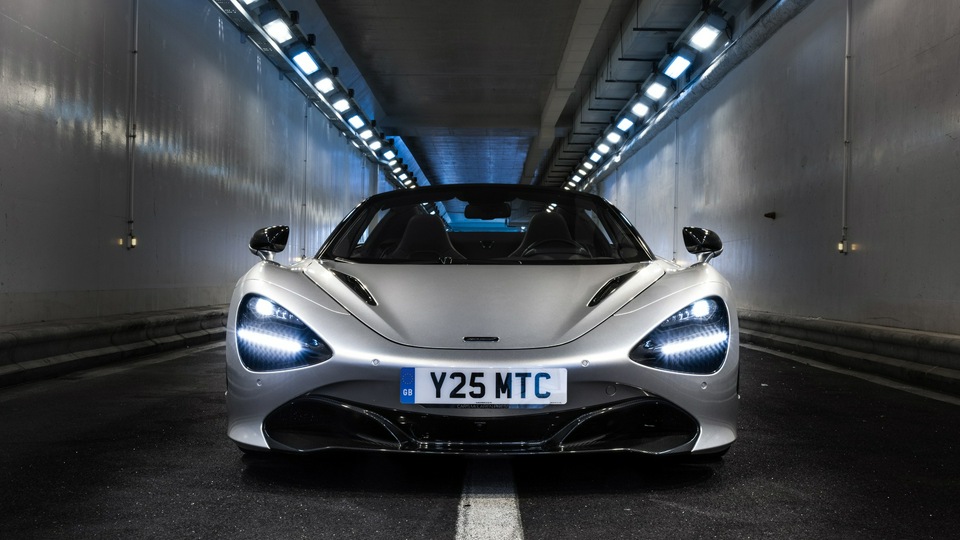 McLaren 720S Spider 8k