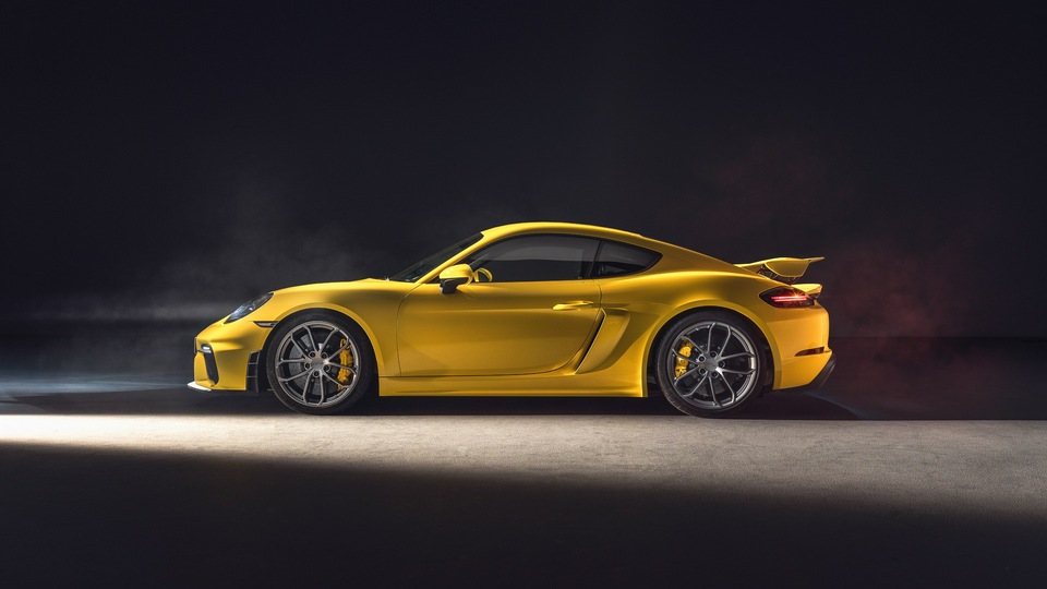 Porsche 718 Cayman GT4 2019