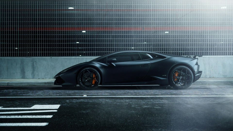 Lamborghini Huracan Road Side 4k