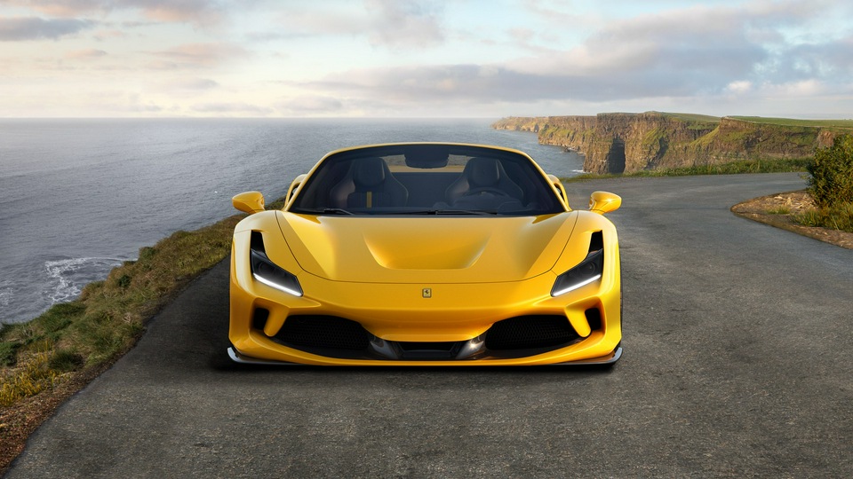 Ferrari F8 Spider 2019 спереди