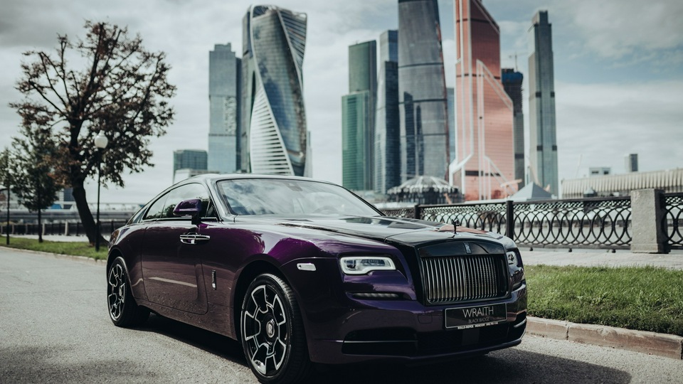 Rolls Royce Wraith Черный и Яркий 8k