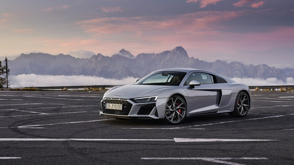 Audi R8 V10 RWD Купе 2019 Новое