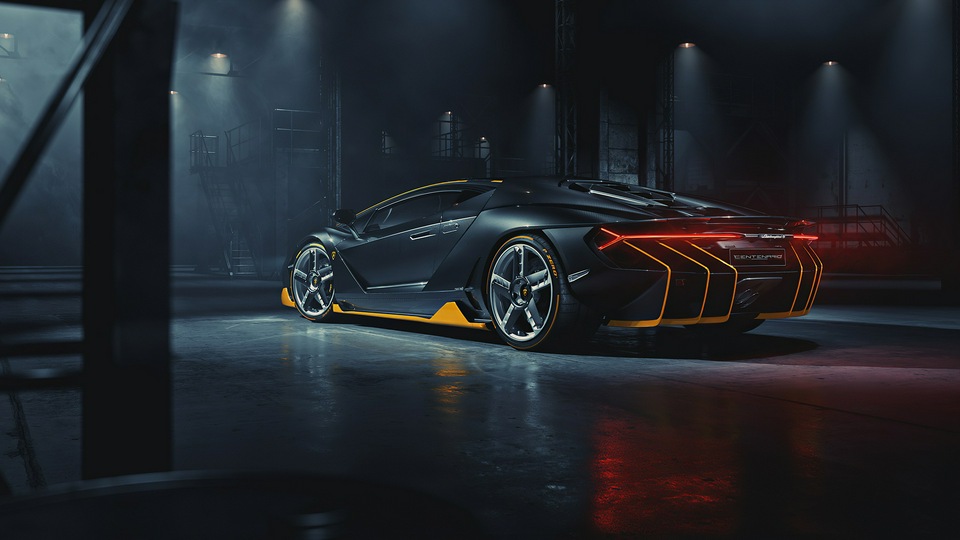 Lamborghini Centenario сзади 2020