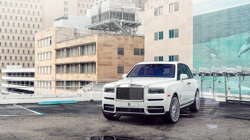 Rolls Royce Cullinan 8k 2020