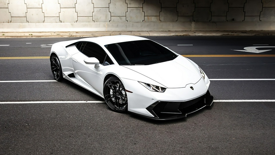 Белый Lamborghini Huracan 2020 4k