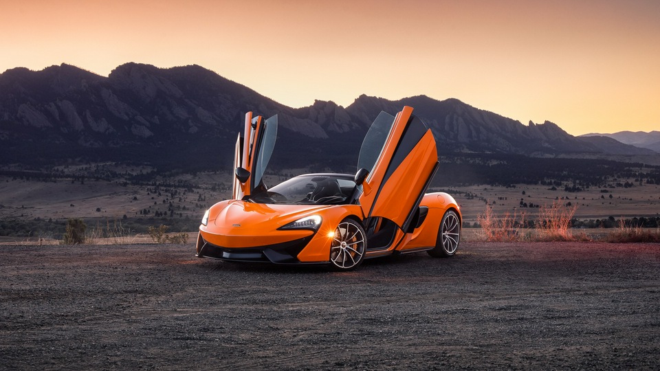 Оранжевый Mclaren 4k