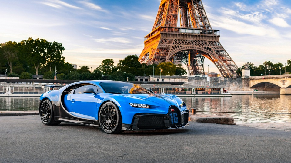 Bugatti Chiron Pur Sport 8k